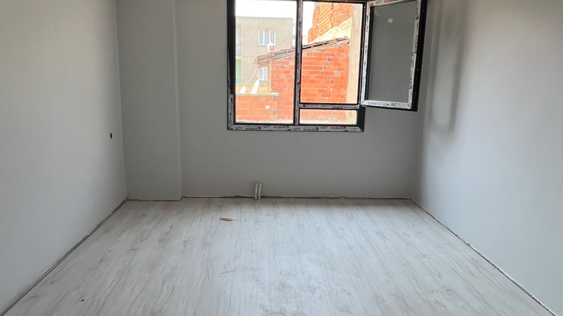 YİĞİTLER MAHALLESİ OTOPARKLI ASANSÖRLÜ 3+1