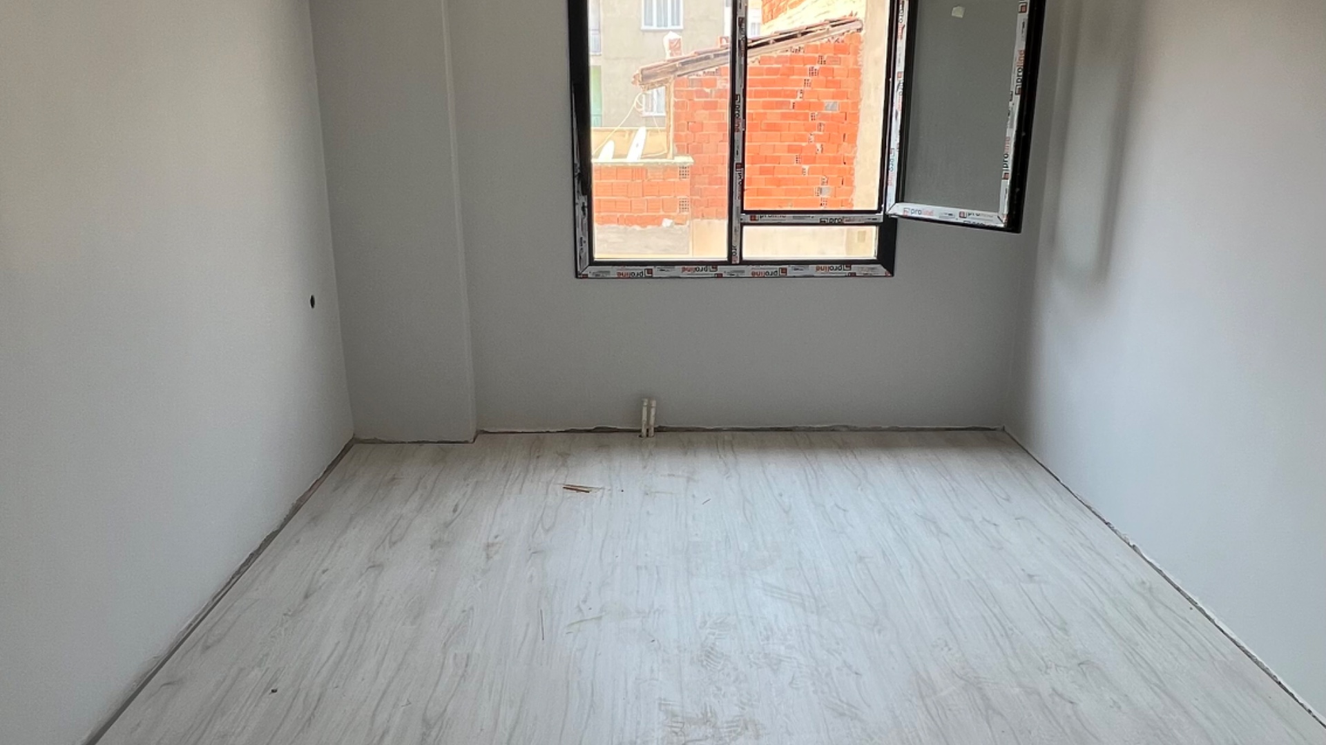 YİĞİTLER MAHALLESİ OTOPARKLI ASANSÖRLÜ 3+1