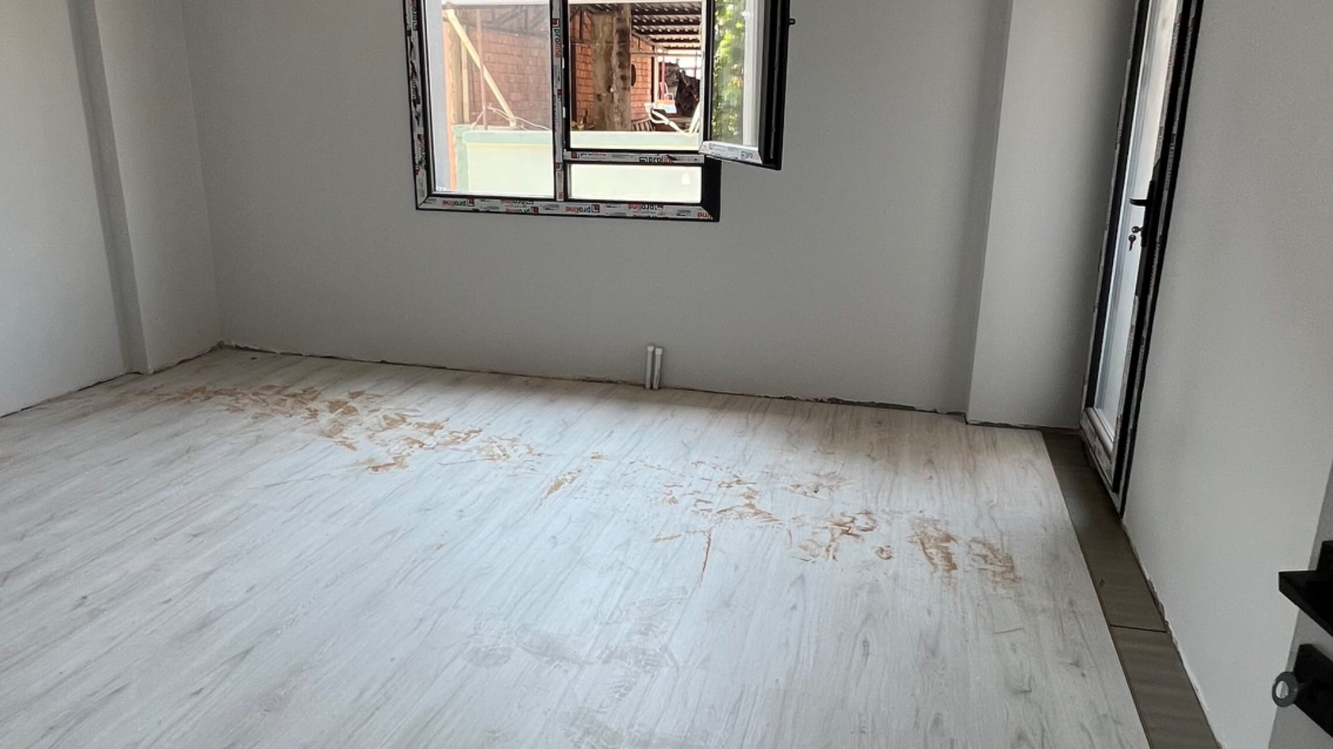 YİĞİTLER MAHALLESİ OTOPARKLI ASANSÖRLÜ 3+1
