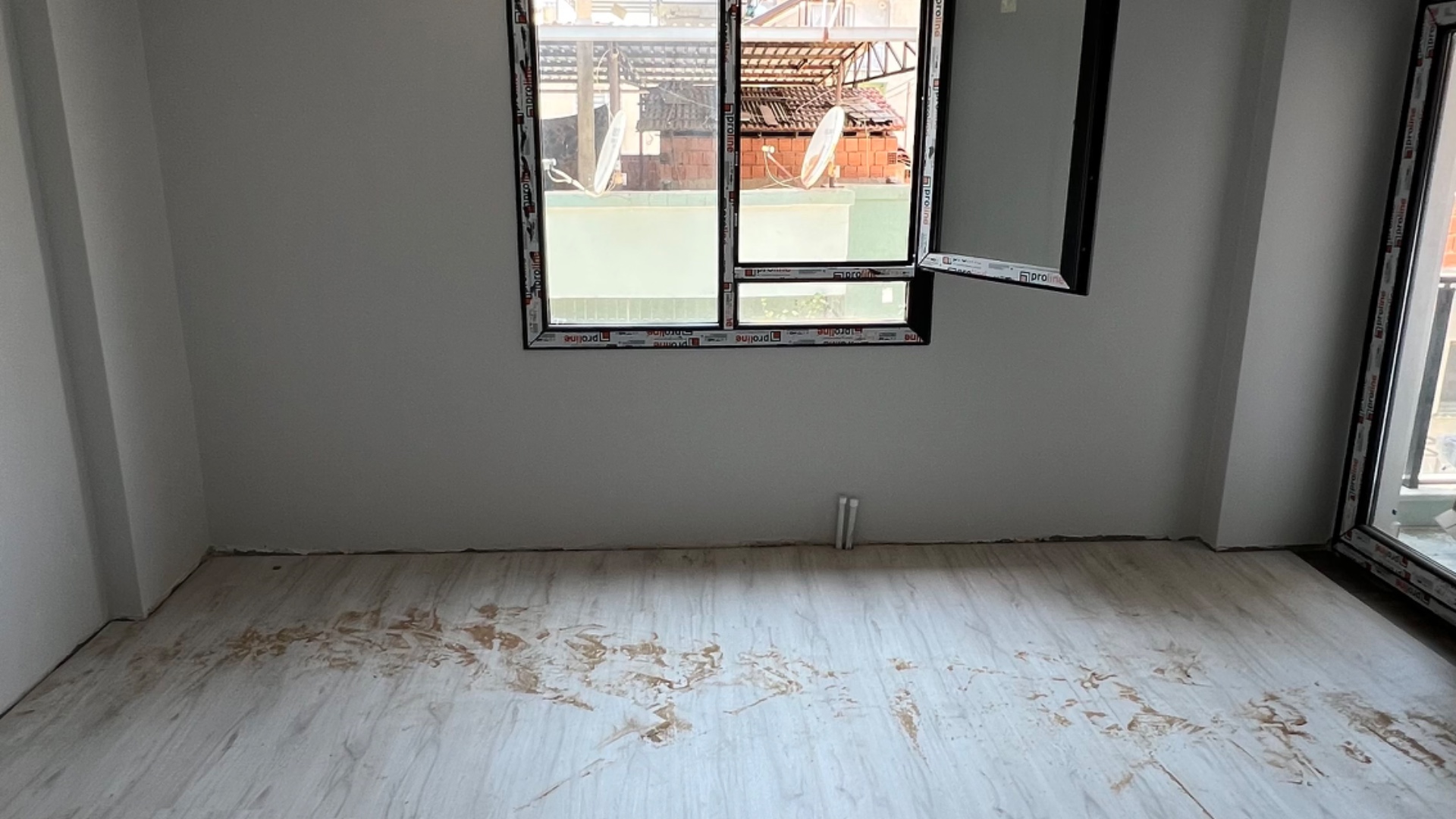 YİĞİTLER MAHALLESİ OTOPARKLI ASANSÖRLÜ 3+1
