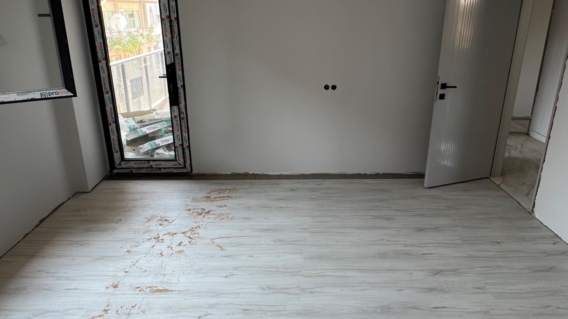 YİĞİTLER MAHALLESİ OTOPARKLI ASANSÖRLÜ 3+1